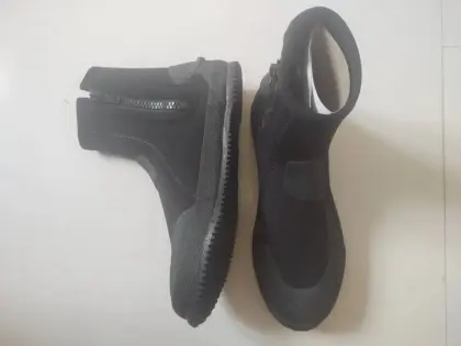 Black OEM neoprene waterproof diving shoes diving boots