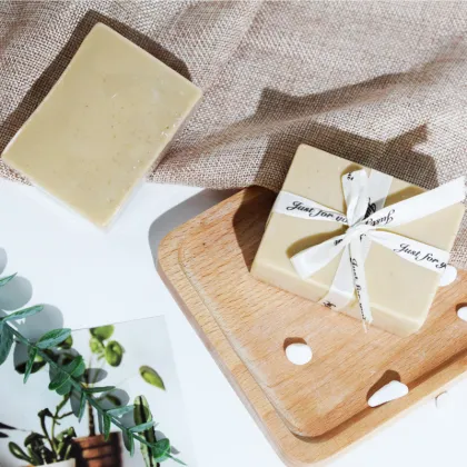 Natural Oat Extract Goat Milk Face Body Soap