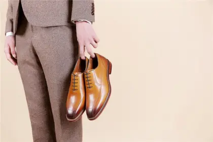 Men`s bike toe dress shoes