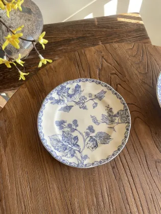 Underglaze colored autumn pear yellow dinner plate