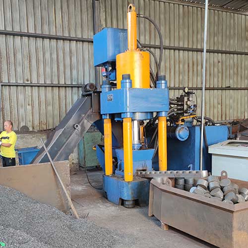 Máquina de prensa de briquetização hidráulica para fundir lascas de ferro
