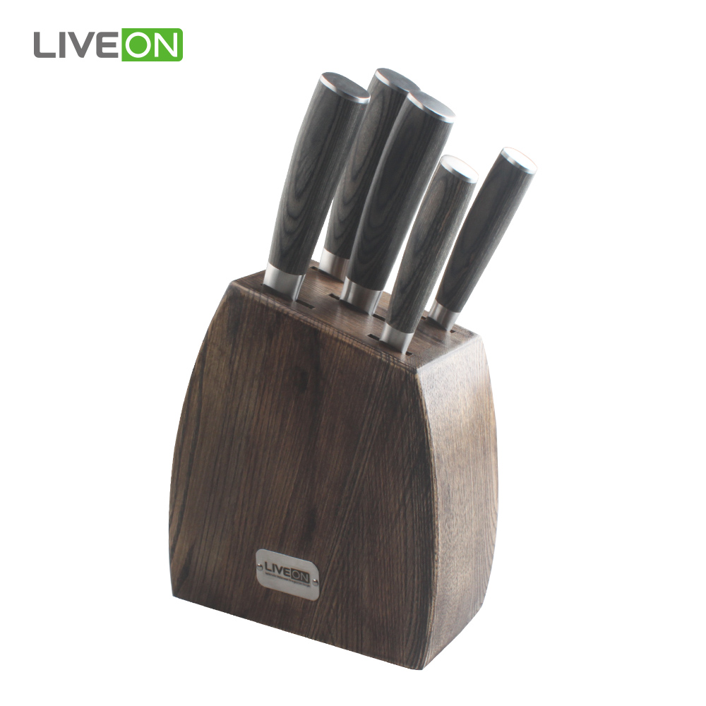 Set di coltelli da cucina in legno