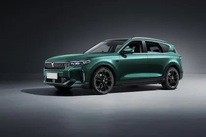 2024 Cheap Dongfeng Voyah Suv Electric Cars with High Endurance and Free Charging