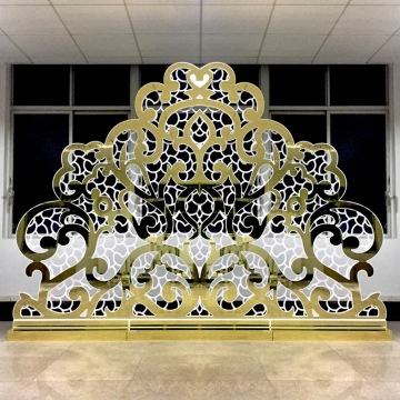 Wholesale Modern Acrylic and Glass Tables for Wedding and Event Decor