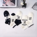 Meias leves para senhora