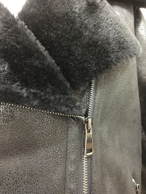 Schwarze Kunstleder Shearling Moto Jacke