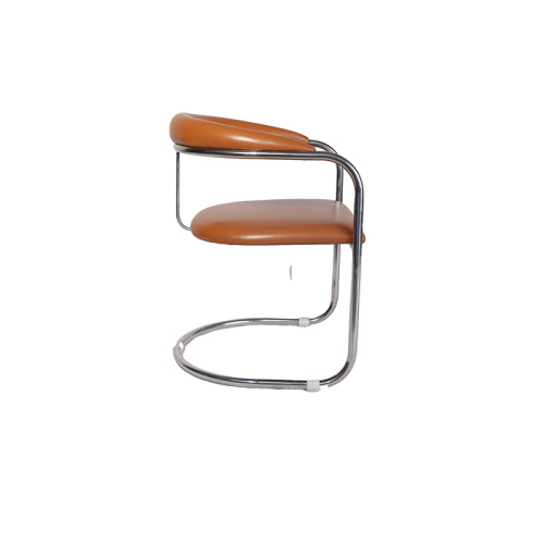 Anton Lorenz pour les chaises de salle à manger en cuir Thonet