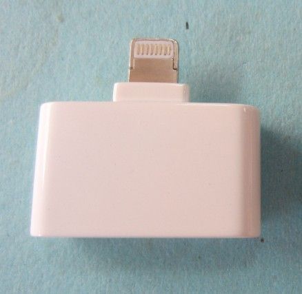 8-pin Iphone 5 Lightning 30 Pin Adaptor For Iphone 5 , Ipad 4 , Ipod Nano 7th