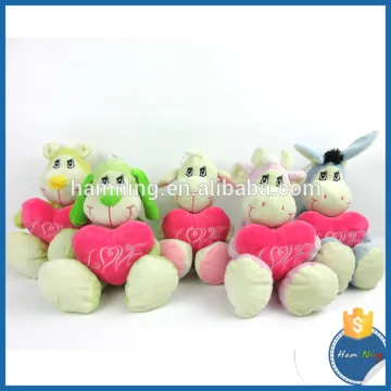 plush animal toys hugging heart valentine gift