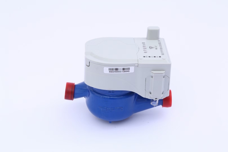 Wireless telecommunication water meter
