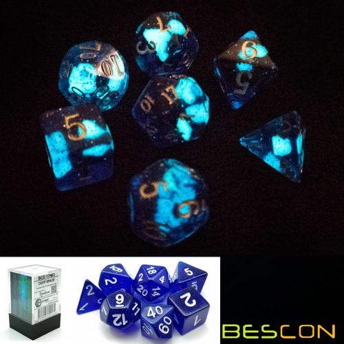 Bescon Super Glow in the Dark Nebula Glitter Polyedrisches Würfelset TIEFER RAUM, Leuchtendes RPG-Würfelset, Leuchtende Neuheit DND-Spielwürfel
