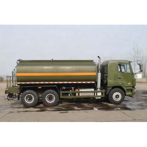 مركبة نقل وقود متعددة العجلات