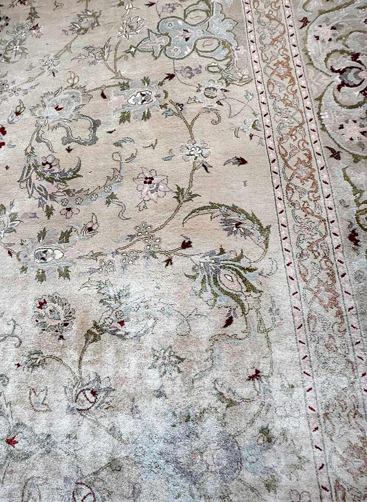 Hand-Knotted Indian Pure Mulberry Silk Rug