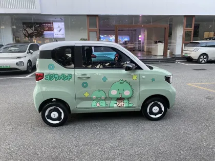 2021 Wuling Mini EV Low Mileage Used Electric Sedan
