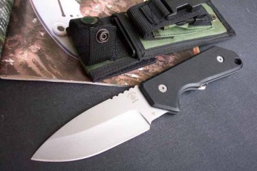 hunting knife w,texture plastic handle and thumb rest