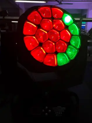 Big Bee Eye 19pcs*15w Stage Lighting Moving Head