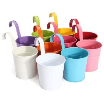 Wholesale Green Flower Pots & Hangers for Indoor Use