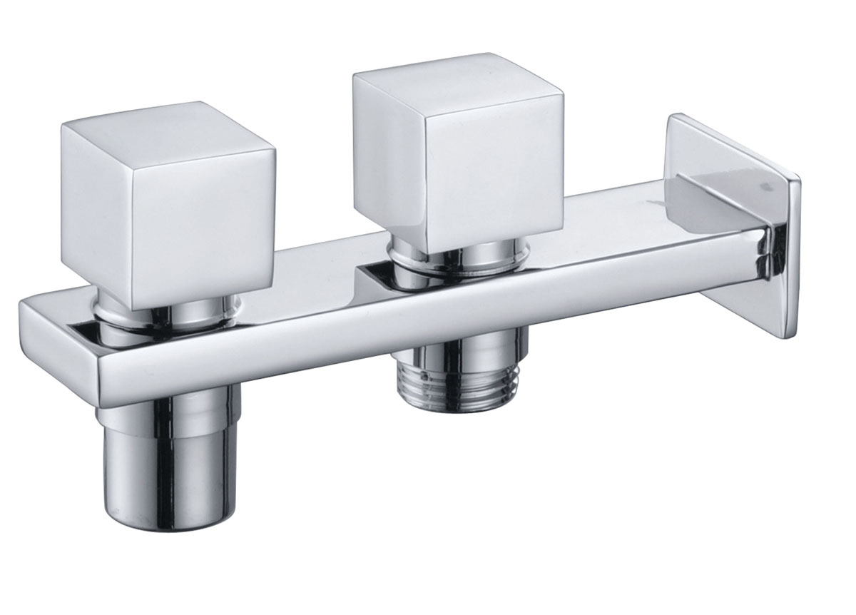Double-head faucet angle valve made of zinc