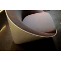 Silla de salón curva acogedora moderna