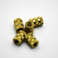 OEM Threaded Knurled Brass Insert Nut Untuk Plastik