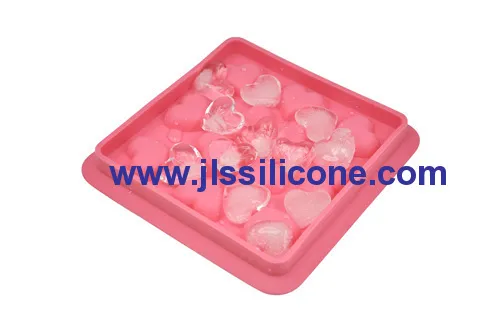 12 Cavities Heart Shaped Ice Cube Trays 