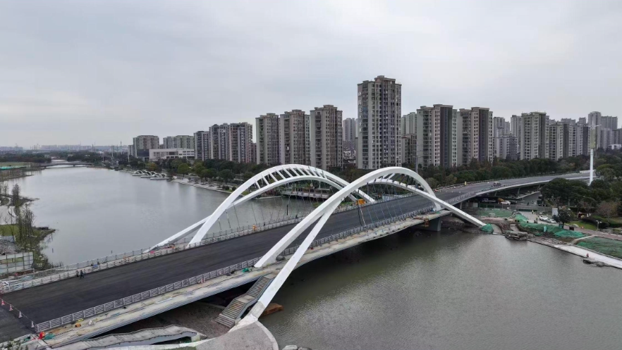 имя по умолчанию default name