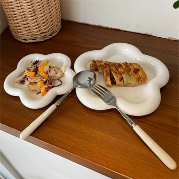 Hot Selling High Quality Creative Flower Shaped White Ceramic Plates
