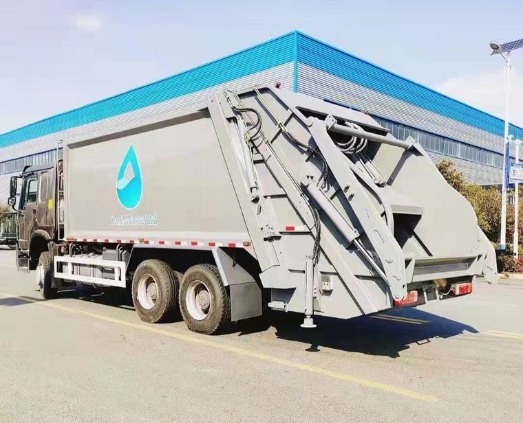 Howo رخيصة 18cubic متر الشاحنات الجديدة القمامة