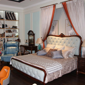 American-Style Solid Wood Soft-Reclining 1.8M Luxury Retro Bed for Modern Master Bedrooms