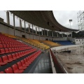 Chaise de placstic stade à dossier élevé