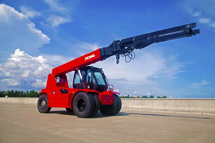 Hot Selling 4WD Telehandler 5 Ton with Imported Engine