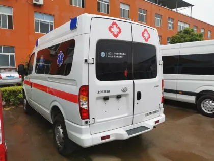 SAIC MAXUS Medical Ambulance: Transport & Monitoring Options with Negative Pressure Isolation