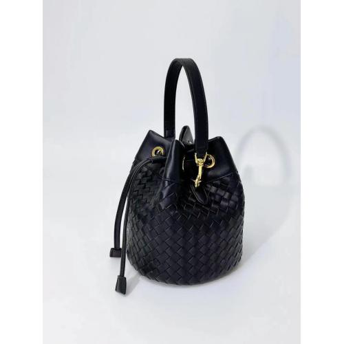 Fashionable Large Capacity Leather Bag