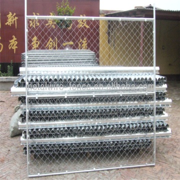 stand-alone chain link fence panels