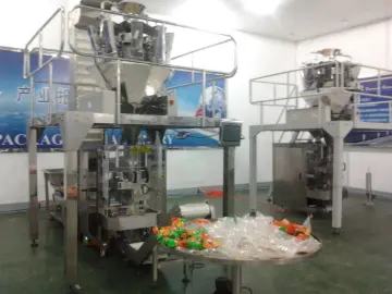Automatic small potato chips package machine