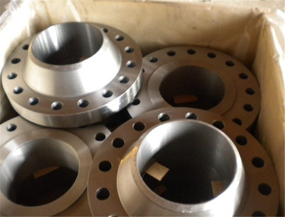 Flange WN de 6 polegadas CL600 em aço carbono