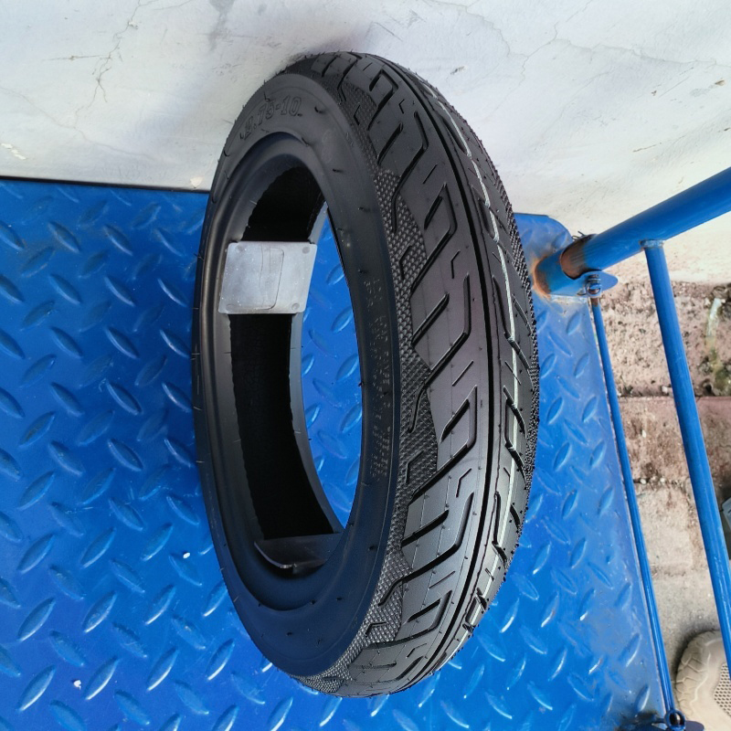 High quality tires 2.75-10 JD233C