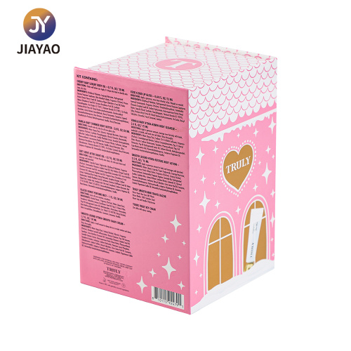 Délicieuse boîte aveugle de cosmétiques roses avec des trouvailles exclusives