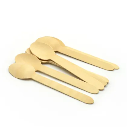 Disposable birch wood utensils