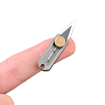 EDC Titanium Metal Metal Seboy Lightweight Mini Wallet Keyfechain