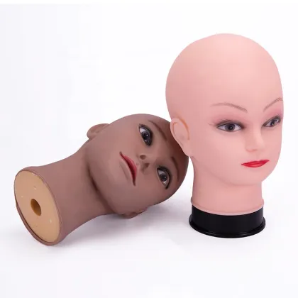 AliLeader Wholesale Female Plastic Training Mannequin Head Professional Cosmetology Bald Mannequin Heads For Wigs