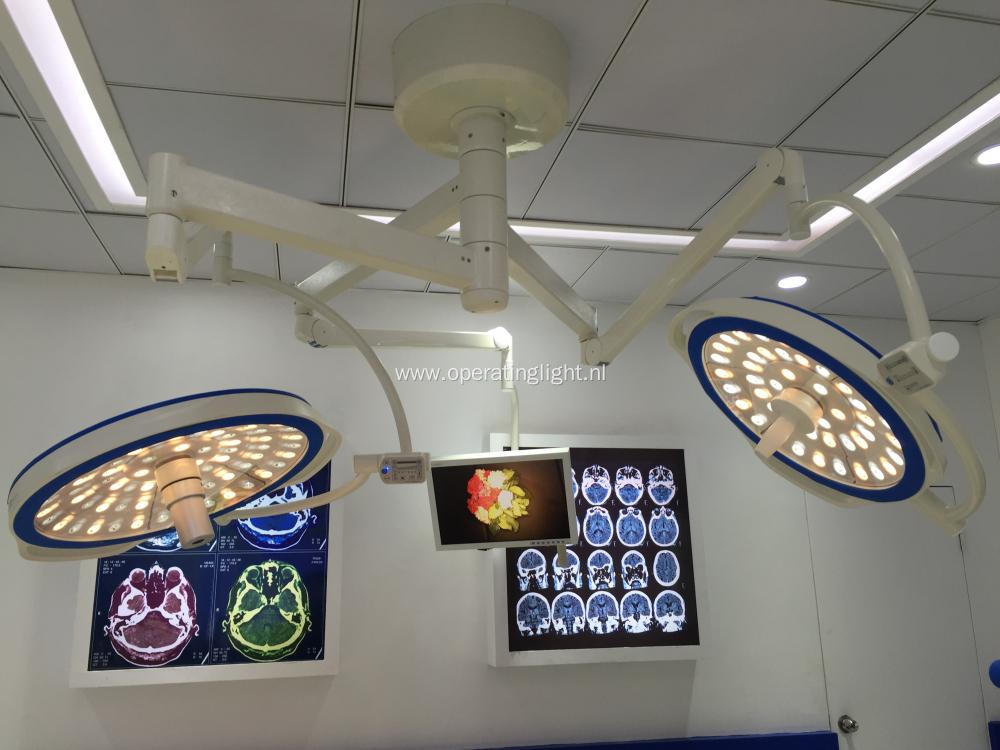 Long Life span led surgical lamp with camera