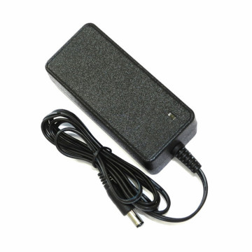 Universal Input 19V1.8A 35W AC/DC Desktop Adapter