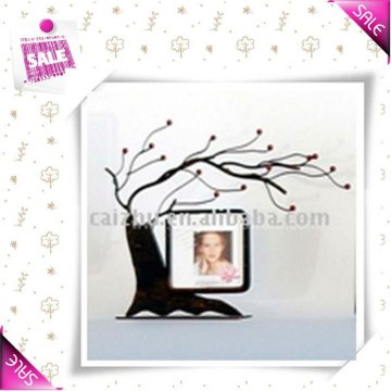Metal wire photo frame