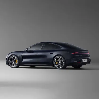 Xiaomi SU7 Electric Car 210 km/h 5-seater Car