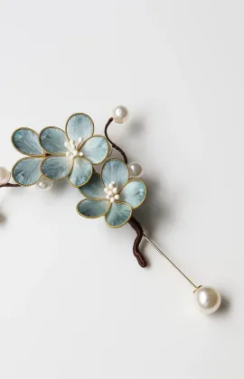 Guofeng niche velvet brooch