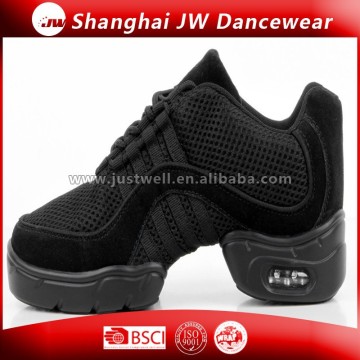 Cozy Black Professional Anti-skid Dance Sneakers With Mesh And Stripe