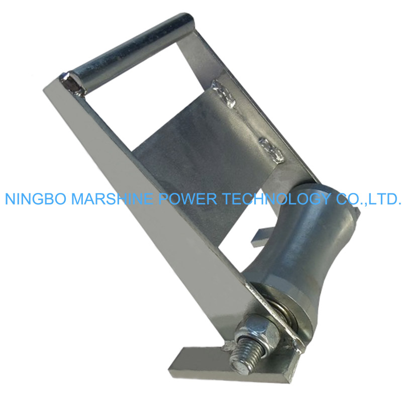 Rullo guidafune stile angolo smussato zincato MARRR-5 (2) MARRR-5 Zinc Plated Bevel Angle Style Rope Guiding Roller (2)