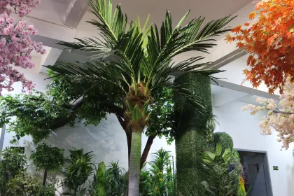 Artificial Coconut Palm Trees for Outdoor Royal Palm Decoration