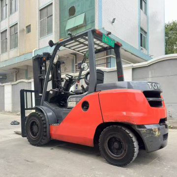 4,5 toneladas de Toyota usados ​​para carretillas elevadoras para la venta